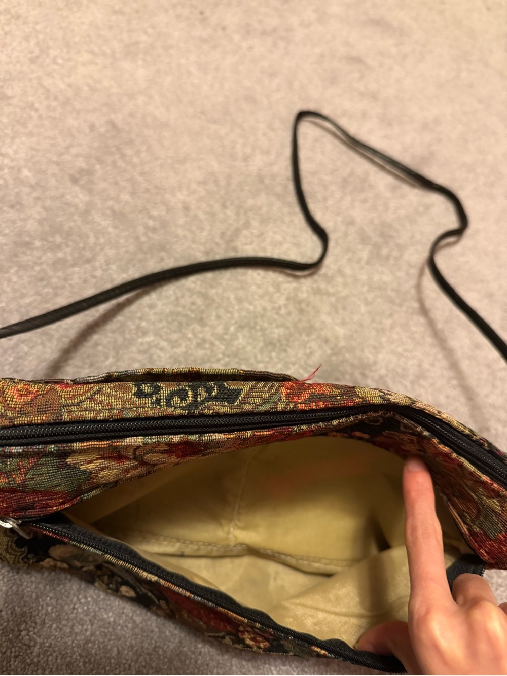 Tapestry Floral Crossbody Bag - Black Strap - Picture 2 of 5
